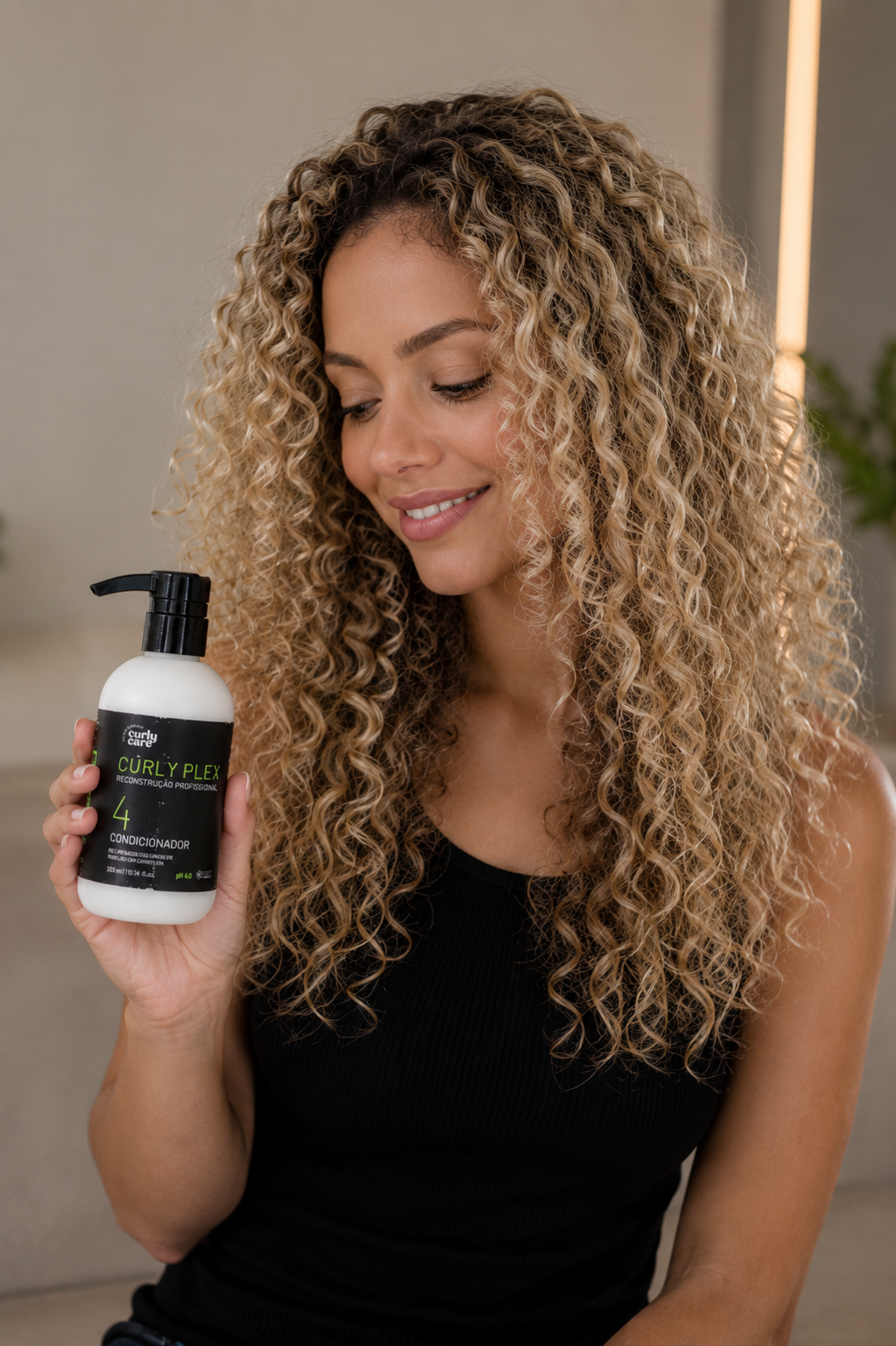 Reconstructing Conditioner Curly Plex